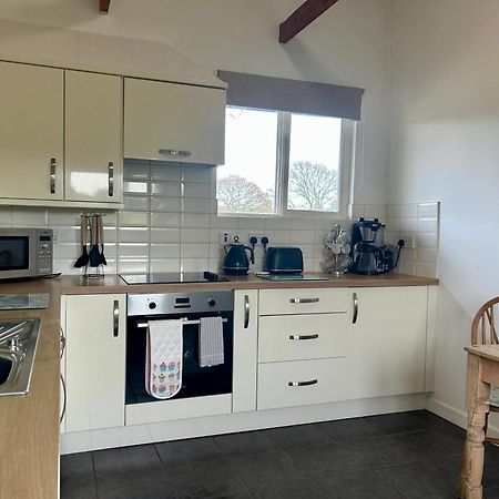 Beautiful Rural Self Contained Farm Annex Βίλα Hordle Εξωτερικό φωτογραφία